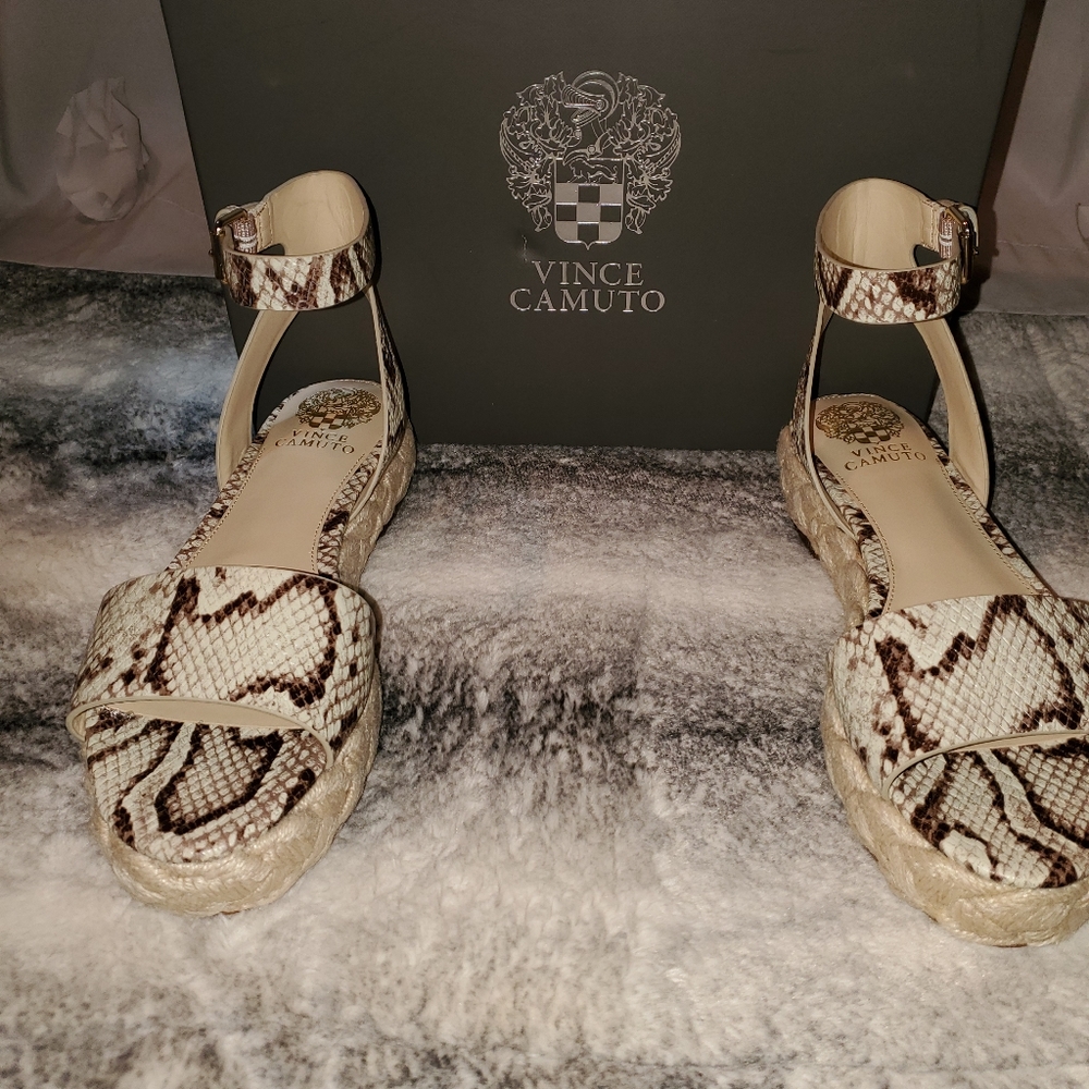 Vince Camuto